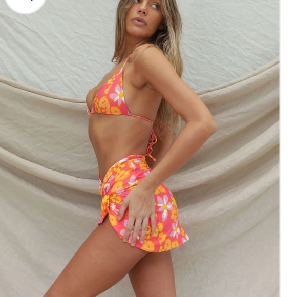 🧡 NWT STONE FOX SWIM Selma Sarong - Lei Lei Print Size XS - Picture 3 of 11